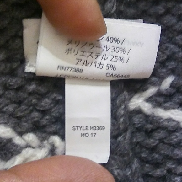 MADEWELL by J. CREW Star Pom Pom Beanie - Picture 3 of 3